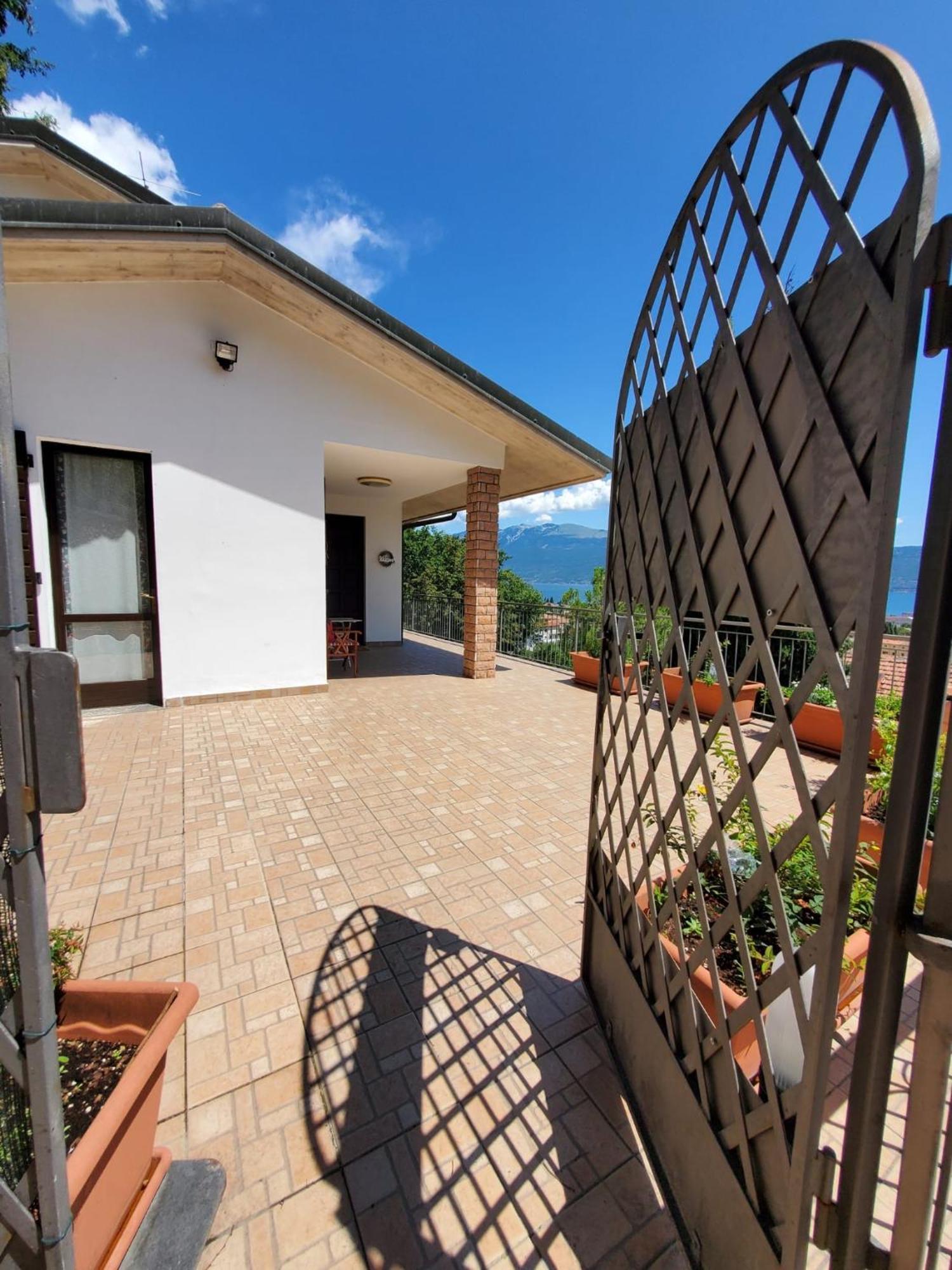 Garda Sunshine Apartment Toscolano Maderno Exterior foto